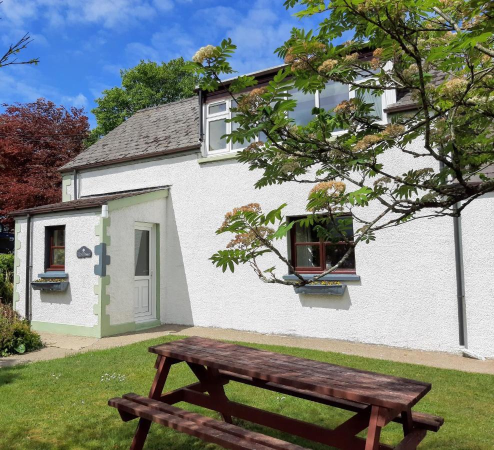 Trenewydd Farm Holiday Cottages Cardigan Exterior photo