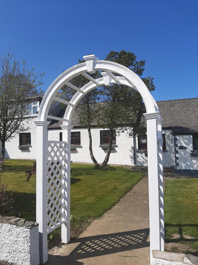 Trenewydd Farm Holiday Cottages Cardigan Exterior photo