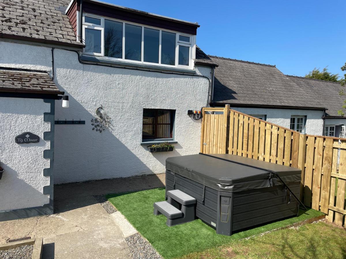 Trenewydd Farm Holiday Cottages Cardigan Exterior photo